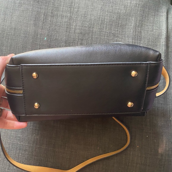 Women's Black Triple Compartment Large Cross Body Bag - Picture 5 of 7